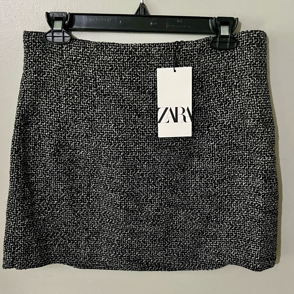 NWT! Beautiful tweed Zara skirt - Picture 2 of 5